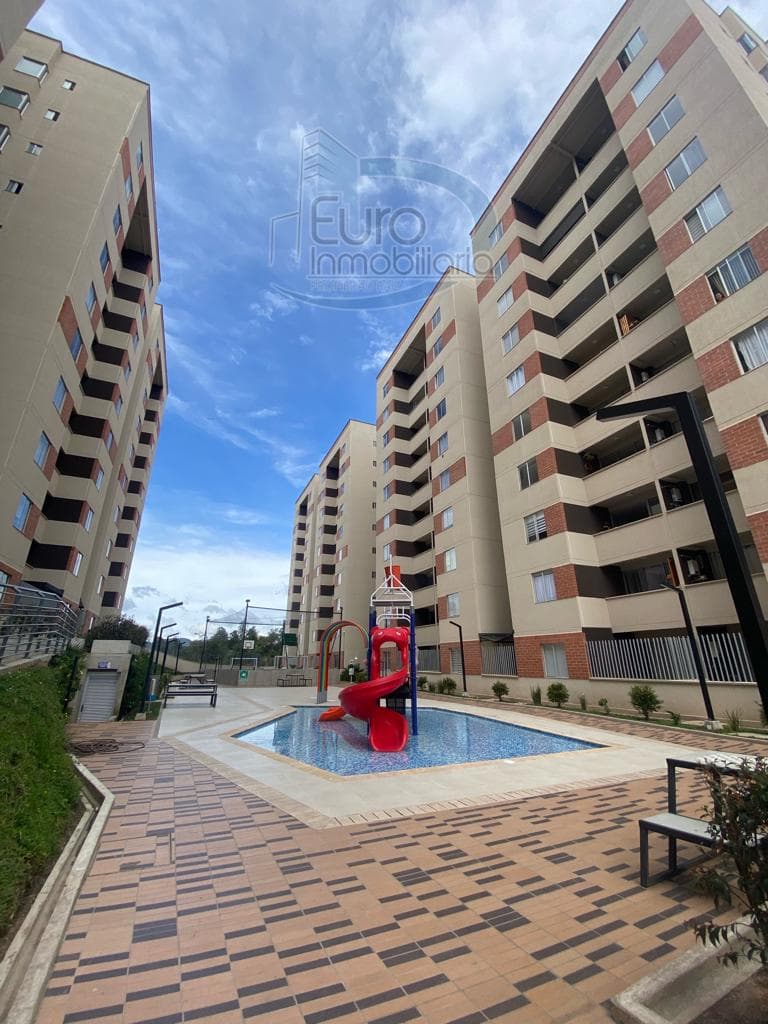 Apartamento octavo piso urbanización  Al parque buena vista - Marinilla 