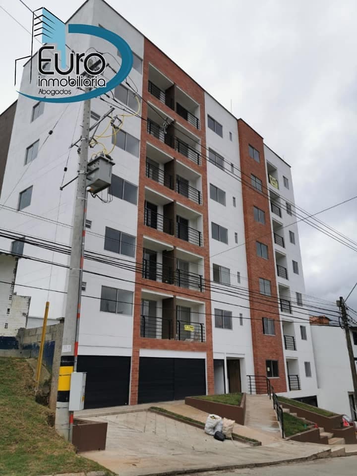 SE VENDE APARTAMENTO EN URBANIZACIÓN CERRADA SEGUNDO PISO SECTOR TINAJAS 