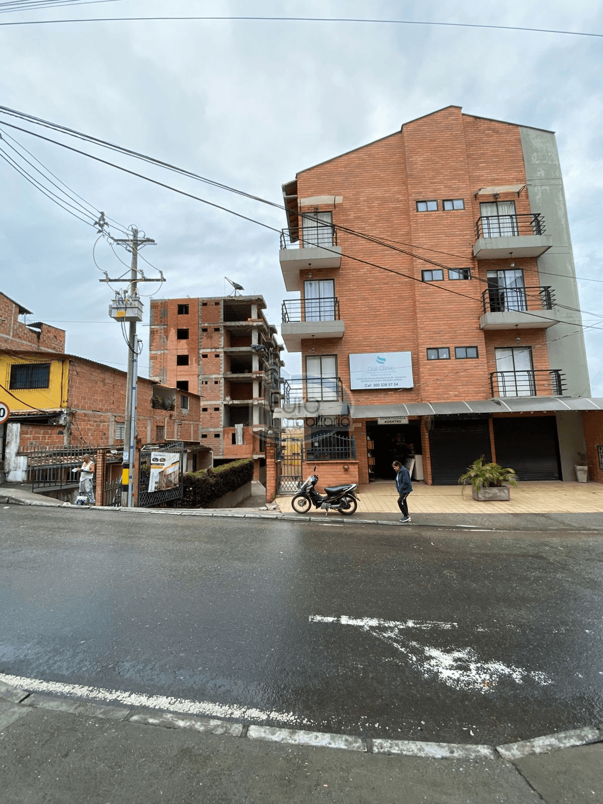 Apartamento quinto piso acabados lujo sector Coredu Marinilla 